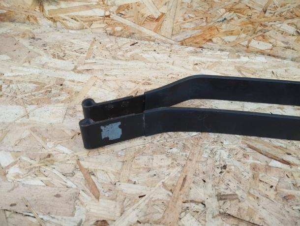 Хомут топливного бака Toyota Camry V40 комплект 77602-33050