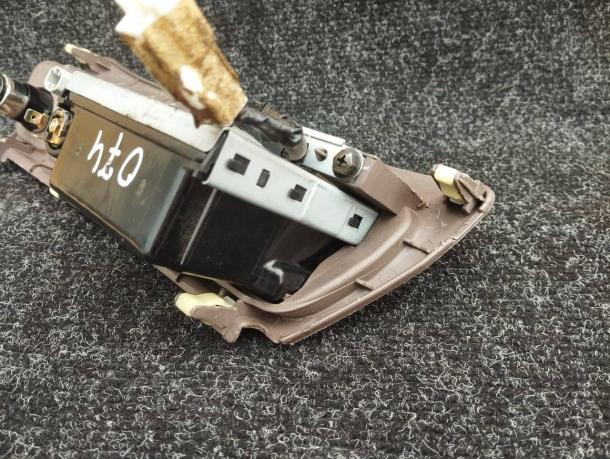 Пепельница передняя Toyota Land Cruiser 100 OAK 55413-60070-E0