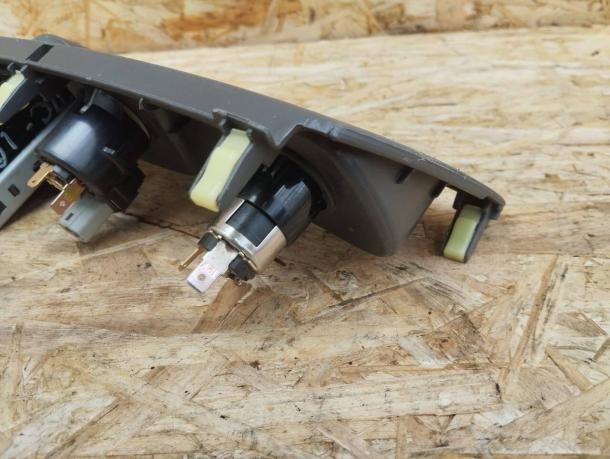 Пепельница передняя Toyota Land Cruiser 100 GRAY 55413-60070-B0