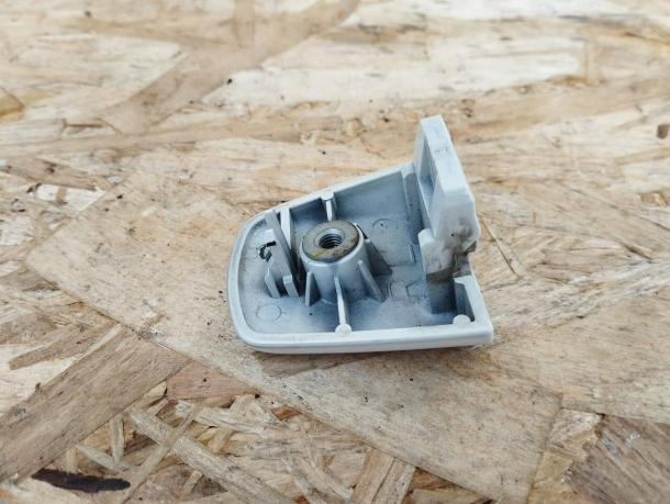 Заглушка ручки Toyota Land Cruiser 200 задн левой 69228-60030-A1