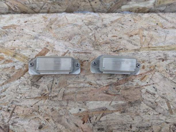 Фонарь подсветки номера Mitsubishi Challenger MB596500