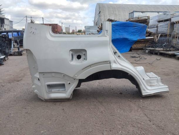 Четверть Mitsubishi Pajero 4 задняя правая 5312A542