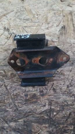 Опора АКПП Mitsubishi Pajero Sport K9  MR353128