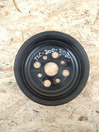Шкив водяного наноса Toyota Land Cruiser 200 бенз 16173-38030