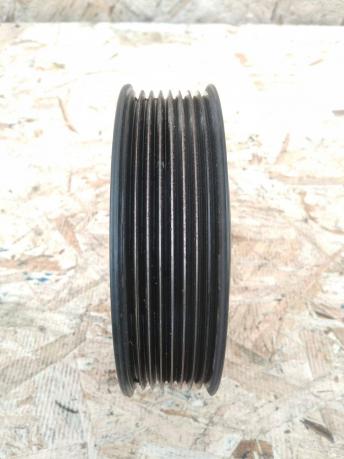 Шкив водяного наноса Toyota Land Cruiser 200 бенз 16173-38030