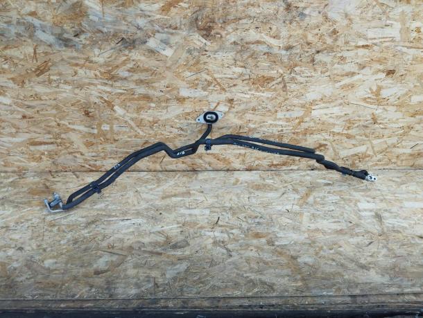 Трубка кондиционера Toyota Land Cruiser 200 перед. 88717-6B100