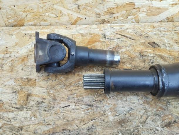 Кардан Toyota Land Cruiser Prado 120 задний 2TR 37110-60A20