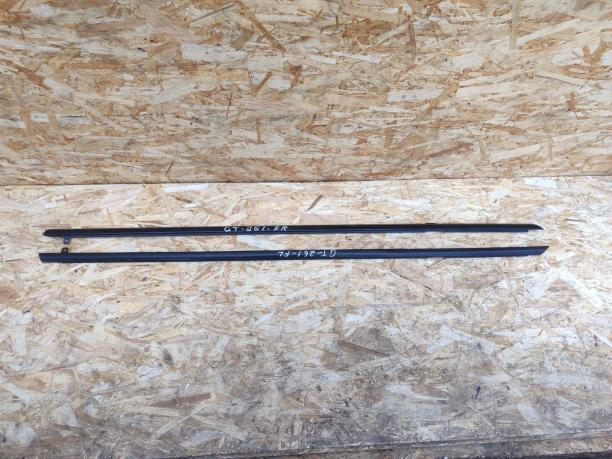 Бархотка двери Toyota GT86 наружная 2шт SU003-04335