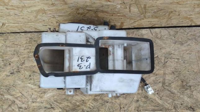 Отопитель Mitsubishi Pajero 3 задний нижний  MR398425
