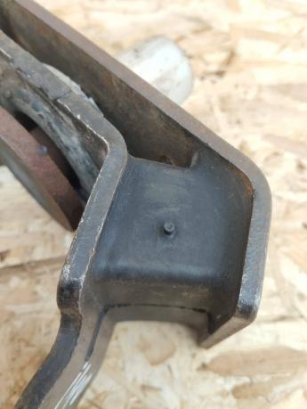 Опора АКПП Lexus GX470 12371-50150