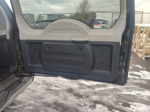 Амортизатор крышки багажника Mitsubishi Pajero 4 5822A001