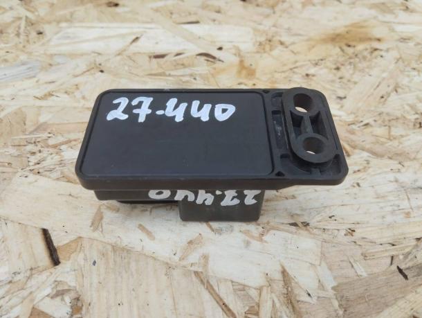 Реле насоса фароомывателя Toyota 90/100/LX470 85942-33010
