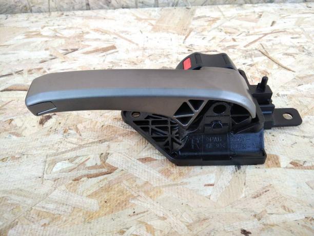 Ручка открывания двери Toyota Land Cruiser 200 пра 69205-60120