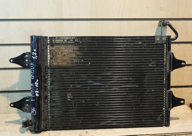 Радиатор кондиционера Skoda Fabia 2007-2014г 6Q0820411B