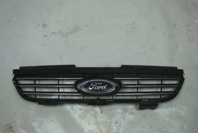 Решетка радиатора Ford Galaxy 2010-2015г 1704533