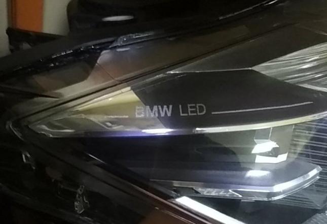 Фара правая BMW F30 LED рестайлинг 747130603