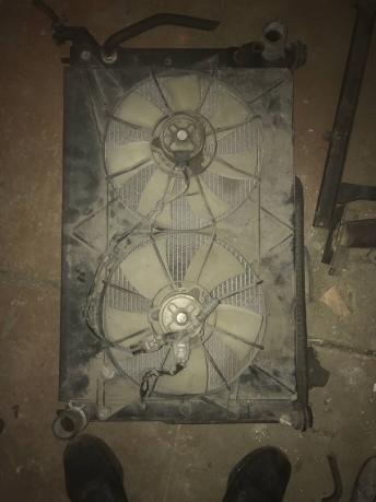 Радиатор охлаждения  Toyota Opa  ZCT10 