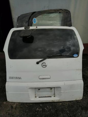 Дверь  багажника Nissan Serena 24 