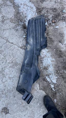 Подкрылок Nissan March K11 