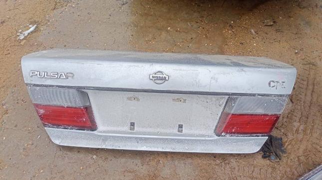 Крышка багажника Nissan Pulsar/Almera N15 