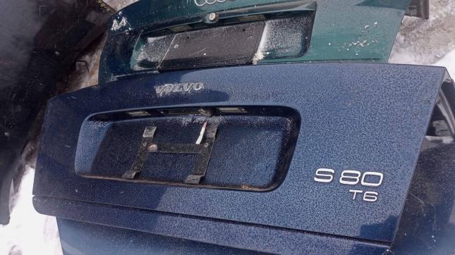  Крышка багажника Volvo S80  