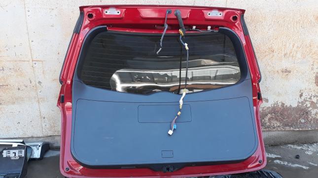 Дверь багажника Toyota Fielder 140 
