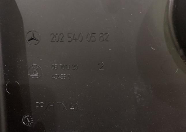 Крышка приборный отсек Mercedes 202/208 кузов A2025400582