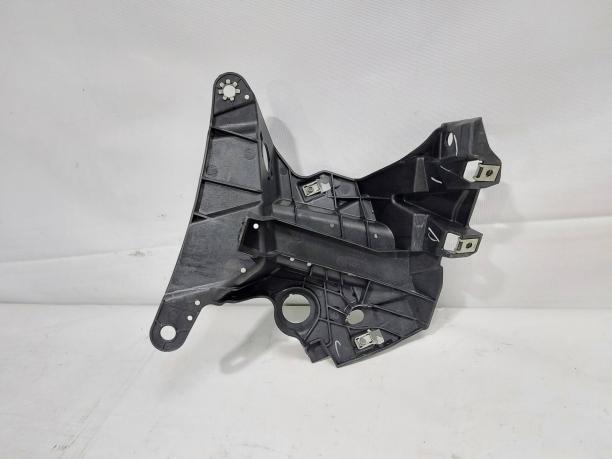 Кронштейн переднего правого крыла BMW X5 F15 51647294544