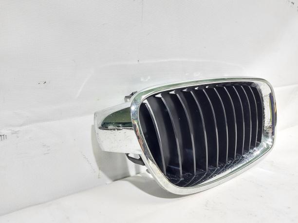 Решетка радиатора правая BMW 3 F30 7295436