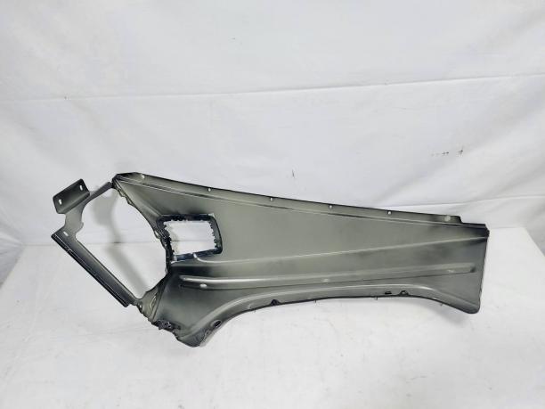 Крыло переднее правое Mercedes W463 G A4638814200