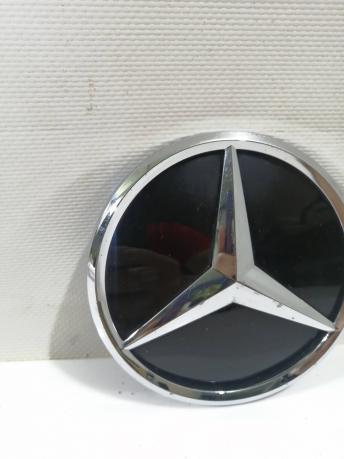 Эмблема крышки багажника Mercedes A0998108500