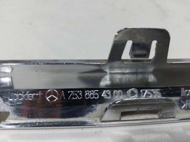 Накладка переднего бампера Mercedes X253 GLC A2538854300