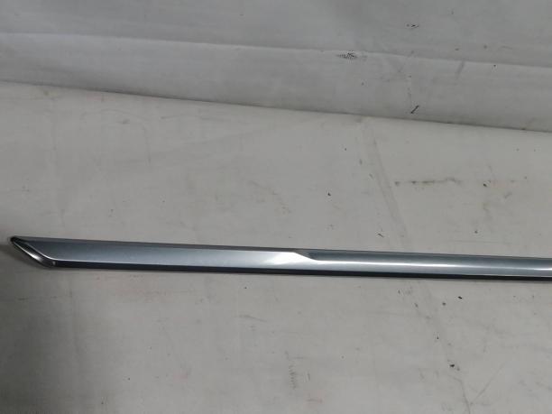 Молдинг двери передней левой Cadillac XT5 84592239
