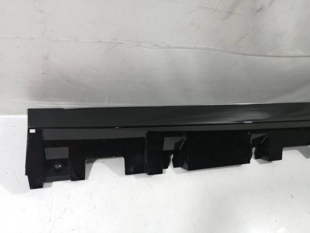 Накладка порога левая Mercedes W167 GLE A1676986101