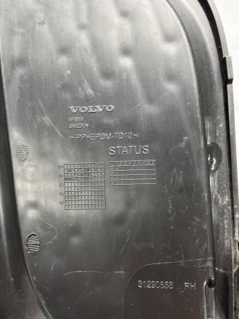 Решетка бампера правая Volvo XC60 31290658
