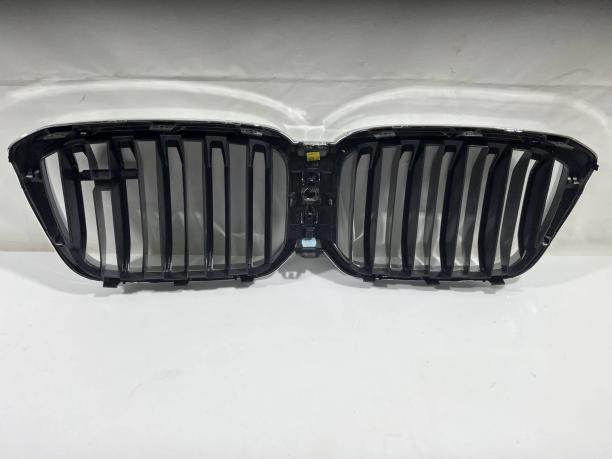 Декоративная решетка радиатора BMW X3 G01 51139881906