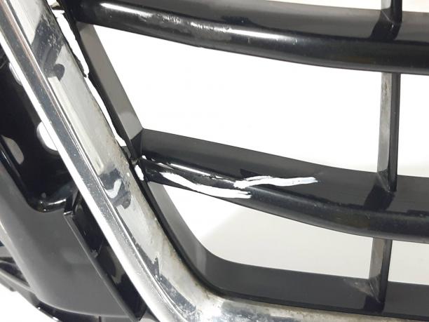 Декоративная решетка радиатора Audi TT 8J 8s0853651