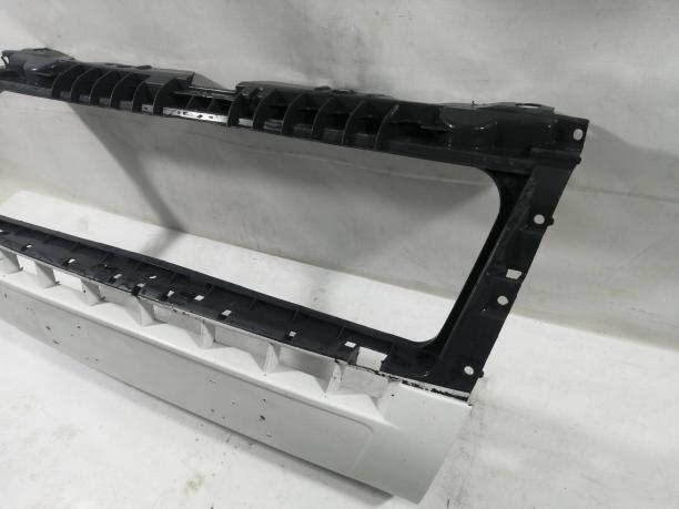 Бампер передний Peugeot Boxer 3 1305760070