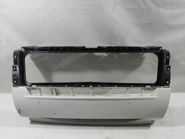 Бампер передний Peugeot Boxer 3 1305760070