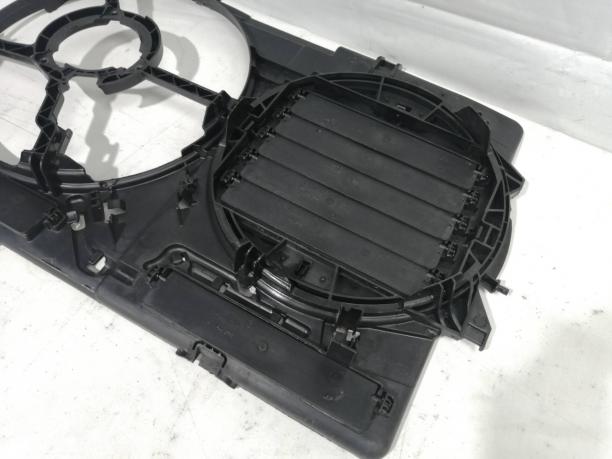 Вентилятор охлаждения двигателя Audi A4 B8 8K0121003