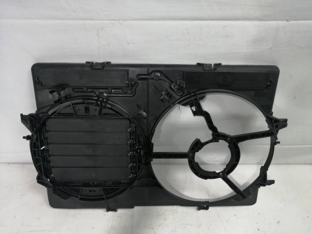 Вентилятор охлаждения двигателя Audi A4 B8 8K0121003