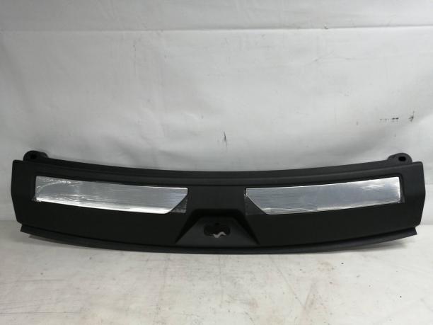 Обшивка багажника Cadillac Escalade 85124298