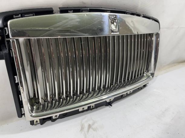 Решетка радиатора Rolls-Royce Ghost 51117198866