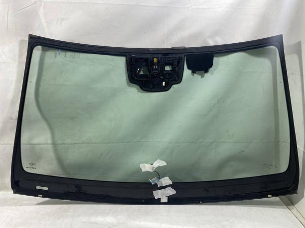 Лобовое стекло Mercedes W166 ML/GLE A1668210611