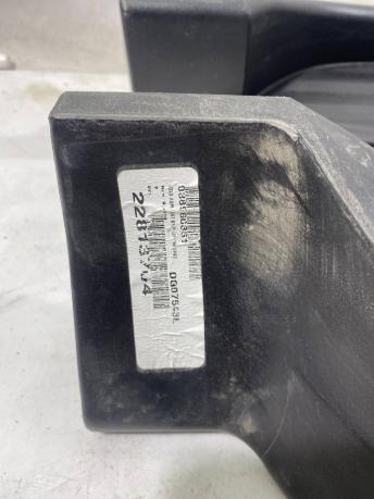 Накладка подножки комплект Cadillac Escalade 22813705 22813704