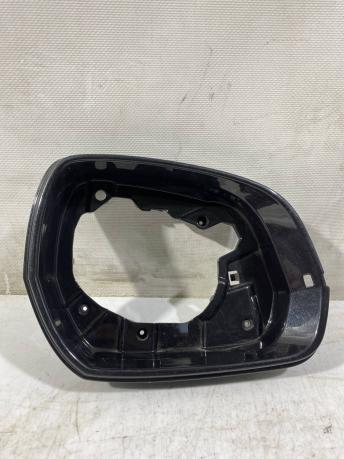 Рамка зеркала правая Bentley  36A857602