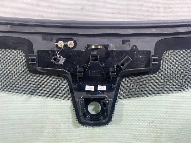 Лобовое стекло BMW 5 G30 51319463811
