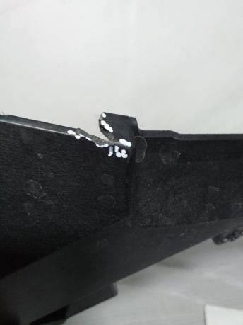 Кронштейн бампера Audi Q8 4M8807096