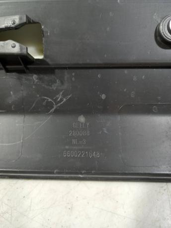 Накладка двери передней левой Geely Atlas 6600221648