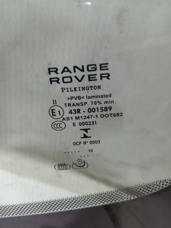 Лобовое стекло Land-Rover Range Rover 4 L405 LR098146